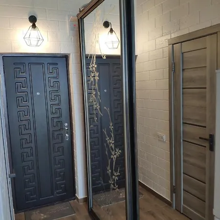 ホテル квартира-студия Lofty *